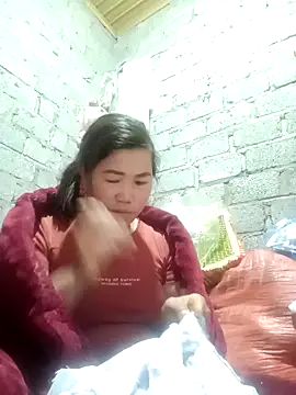 Snapshot of jienrrr chatting on 11/17/25, 01:20 jienrrr online show from 11/17/25, 01:20