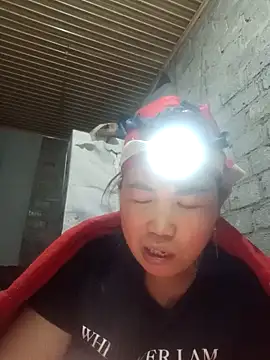 jienrrr online show from 12/19/25, 01:13