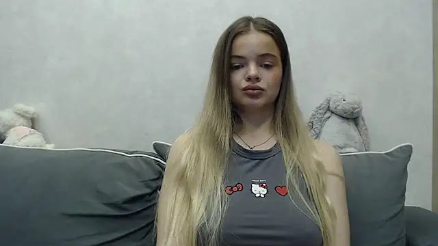 Sarah keyy online show from 11/19/25, 06:41