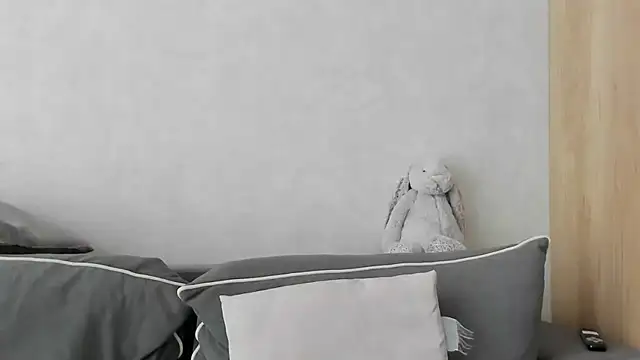 Sarah keyy online show from 04/13/26, 03:16