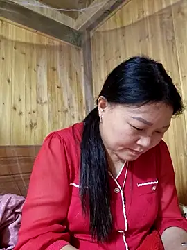 yoowwmr online show from 10/30/25, 02:04