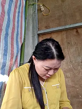 yoowwmr online show from 10/27/25, 01:28