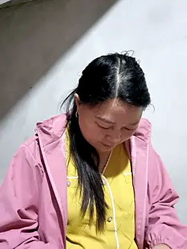 yoowwmr online show from 11/14/25, 11:30