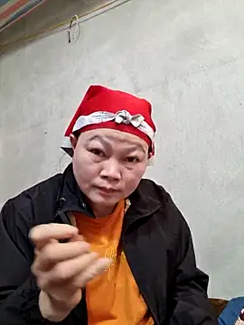 yoowwmr online show from 11/29/25, 12:33