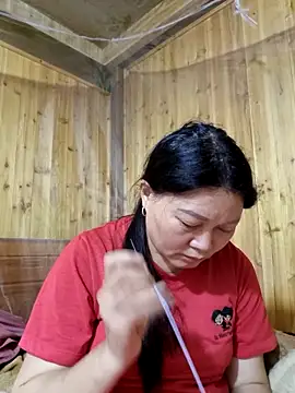 yoowwmr online show from 10/31/25, 02:35