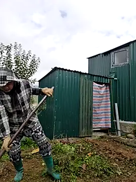 yoowwmr online show from 10/29/25, 01:48