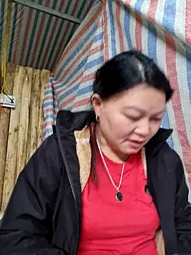 yoowwmr online show from 11/02/25, 02:49