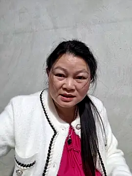 yoowwmr online show from 11/23/25, 12:59