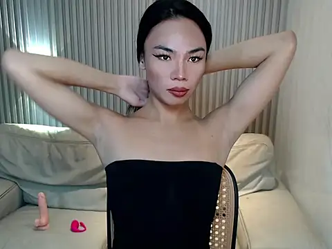 Snapshot of SexualDesire1x chatting on 10/04/25, 10:50 SexualDesire1x online show from 10/04/25, 10:50
