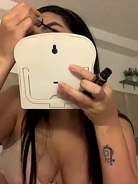 Snapshot of CamiJone chatting on 11/24/25, 11:49 CamiJone online show from 11/24/25, 11:49