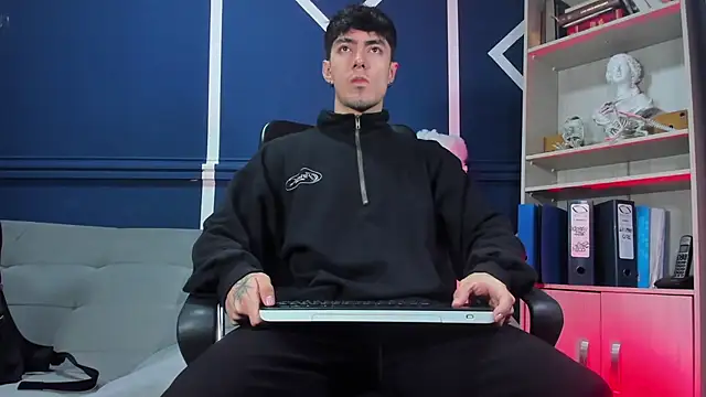 etham wolf  online show from 11/14/25, 11:14