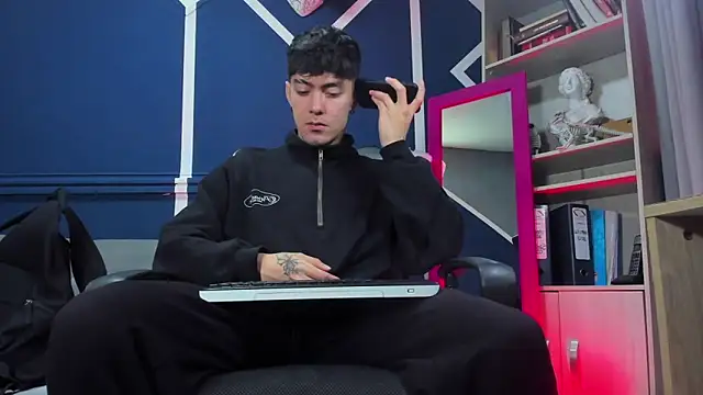 etham wolf  online show from 11/20/25, 12:39