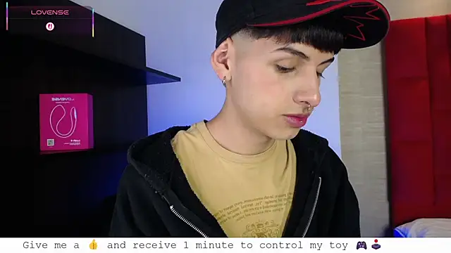 Ezra Storm online show from 10/04/25, 05:20