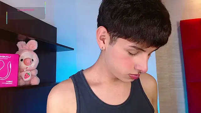 Ezra Storm online show from 11/25/25, 05:08