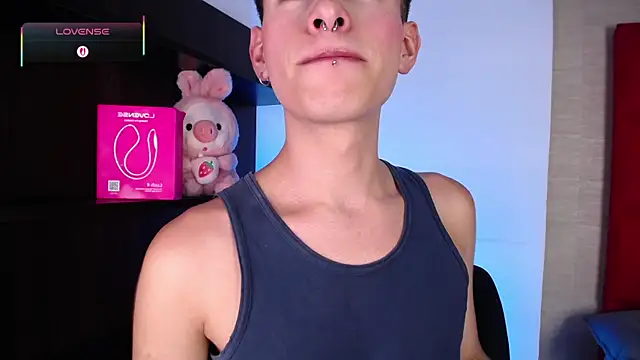 Ezra Storm online show from 12/05/25, 04:44