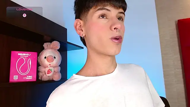 Ezra Storm online show from 12/02/25, 05:20