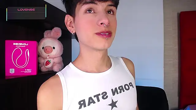 Ezra Storm online show from 12/19/25, 05:21