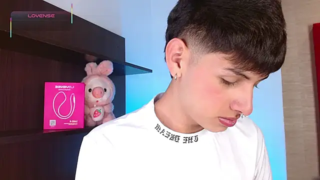 Ezra Storm online show from 11/30/25, 05:19