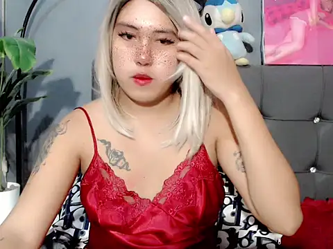 Snapshot of urtranspinay chatting on 11/06/25, 09:35 urtranspinay online show from 11/06/25, 09:35