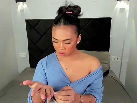 Exotic alyssa69 online show from 02/11/26, 05:35