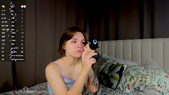 PolIyBowman online show from 09/19/25, 03:16