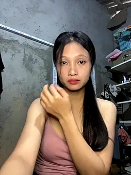 Snapshot of vyvy777 chatting on 09/24/25, 01:13 vyvy777 online show from 09/24/25, 01:13