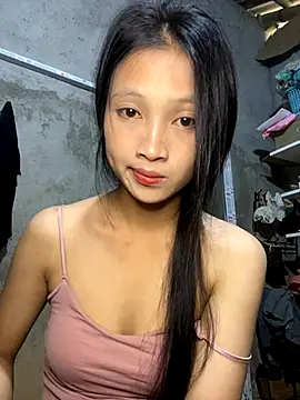 Snapshot of vyvy777 chatting on 09/26/25, 06:20 vyvy777 online show from 09/26/25, 06:20