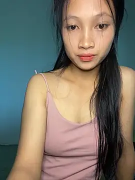 Snapshot of vyvy777 chatting on 09/10/25, 03:16 vyvy777 online show from 09/10/25, 03:16