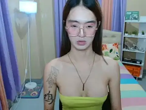 XxTsUncutAskaxX online show from 05/27/26, 04:14