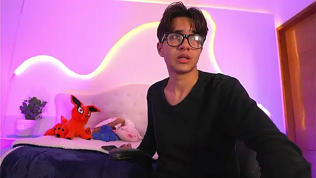 jin luna online show from 11/22/25, 12:59