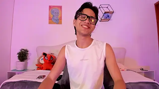 jin luna online show from 10/13/25, 12:07