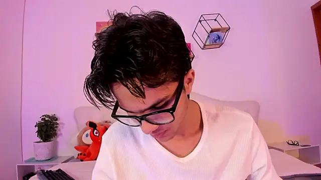 jin luna online show from 10/14/25, 12:17