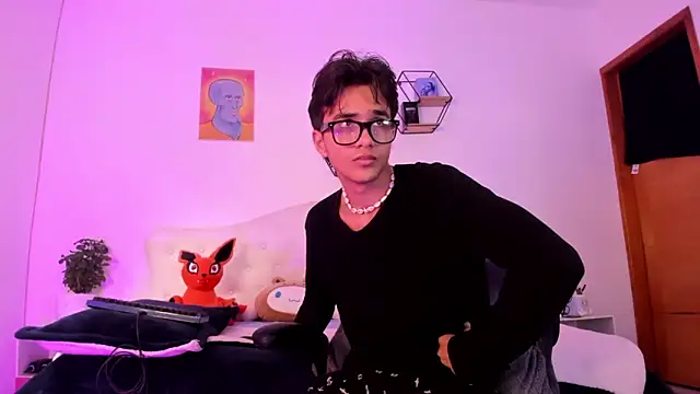 jin luna online show from 10/04/25, 11:56