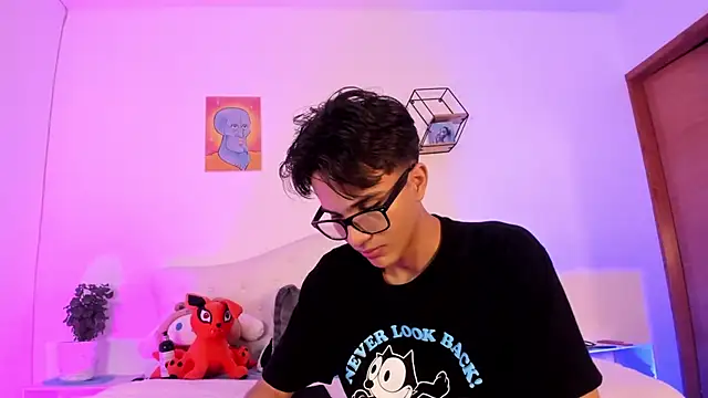 jin luna online show from 10/25/25, 12:17