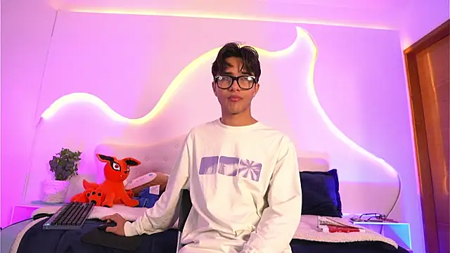 jin luna online show from 11/20/25, 12:17