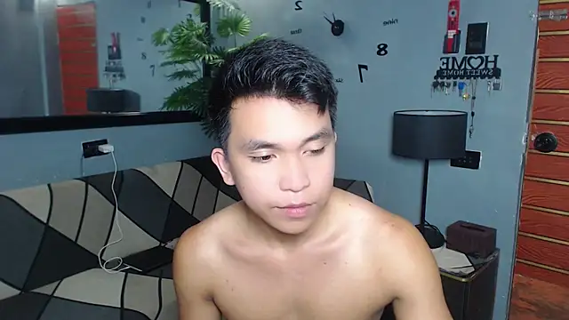 Snapshot of KingMateoGrey chatting on 12/19/25, 04:09 KingMateoGrey online show from 12/19/25, 04:09