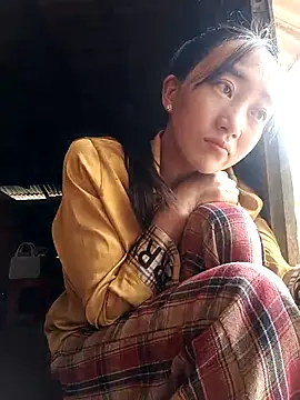 Zhan99999 online show from 10/23/25, 04:11