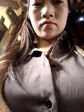 Zhan99999 online show from 10/31/25, 01:46