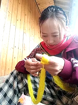 Zhan99999 online show from 12/17/25, 02:38