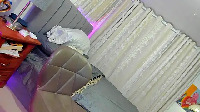 DsexiestQueenx online show from 11/13/25, 01:15