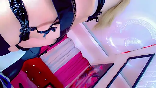 Yareth Rouss  online show from 11/19/25, 07:30