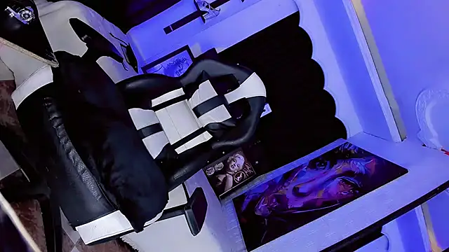 Yareth Rouss  online show from 03/11/26, 05:34