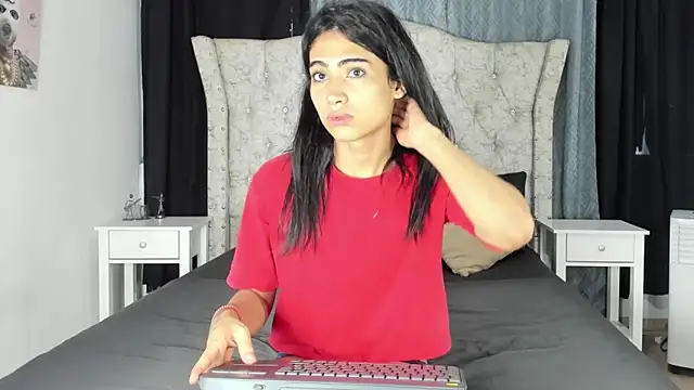 aleja spearsx online show from 05/08/26, 11:58