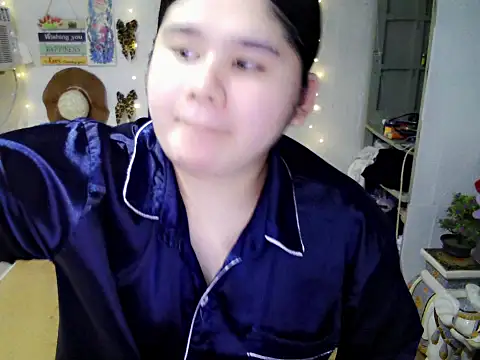 Snapshot of skinnygirl_69 chatting on 10/16/25, 04:54 skinnygirl 69 online show from 10/16/25, 04:54