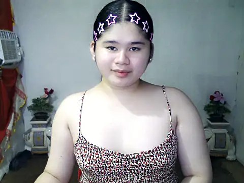 Snapshot of skinnygirl_69 chatting on 10/02/25, 12:03 skinnygirl 69 online show from 10/02/25, 12:03