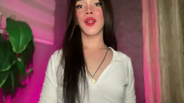 Misselliefayexxx online show from 04/15/26, 01:55