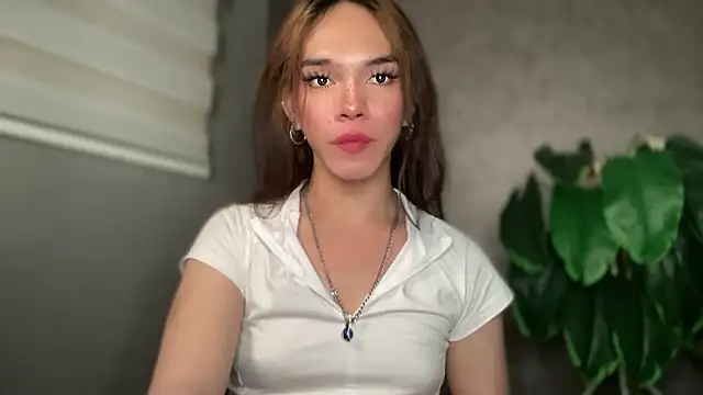 Snapshot of Misselliefayexxx chatting on 01/12/26, 01:01 Misselliefayexxx online show from 01/12/26, 01:01