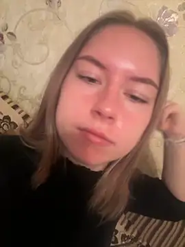 Tomyris yuki online show from 11/08/25, 05:33