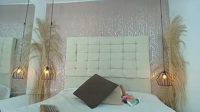 FGLuna online show from 01/13/26, 01:59