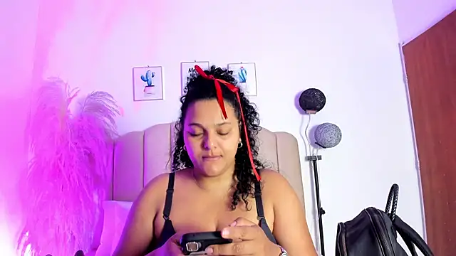 Snapshot of _aithanaa_ chatting on 01/14/26, 03:37 aithanaa online show from 01/14/26, 03:37